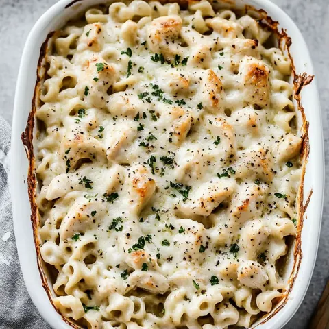 A dish of chicken and noodles.